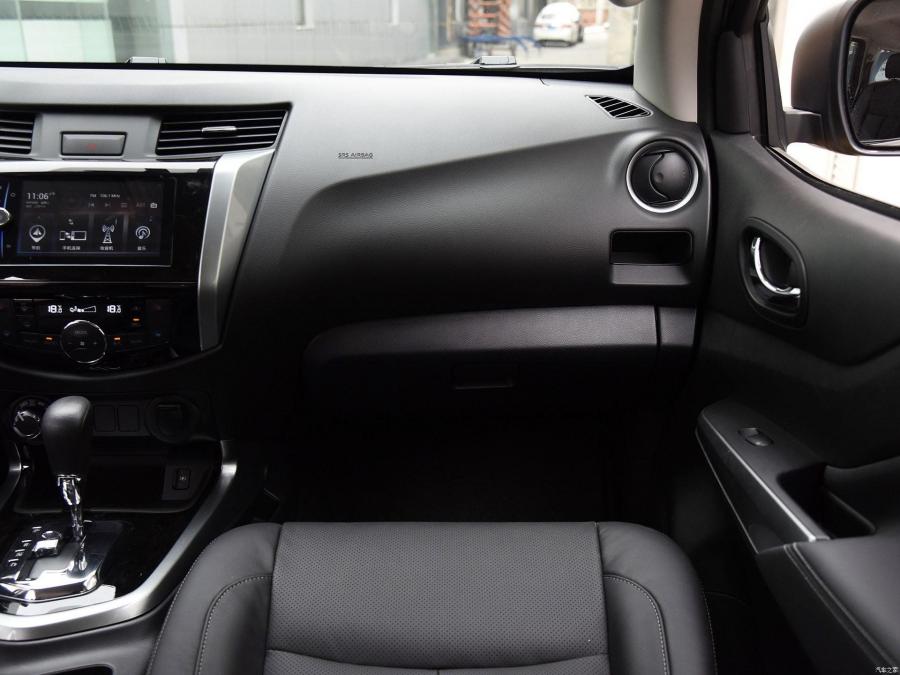 Детали интерьера Nissan Terra 2018 года  (CN) (фото 39 из 144)